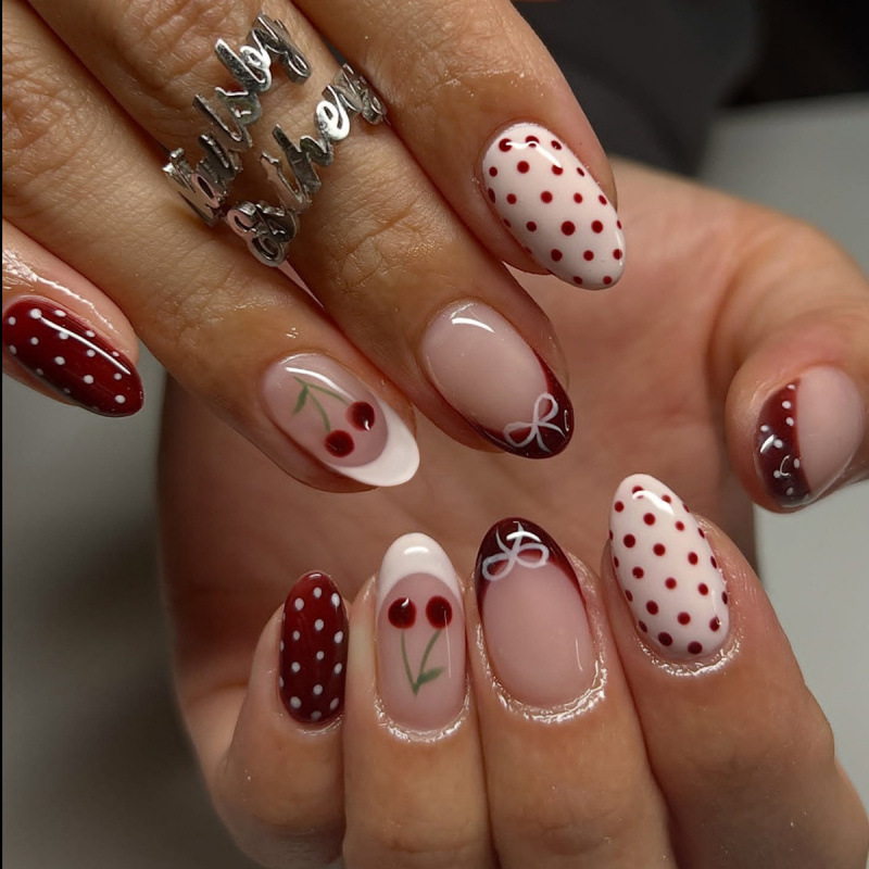 Nail Art Red Cherry - เล็บปลอมแบบกดติด 24 ชิ้น สีแดงสไตล์ฝรั่งเศส ลายโบว์น่ารัก ลายเชอร์รี่