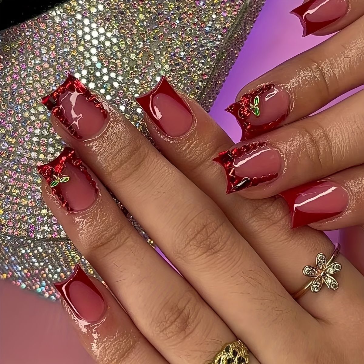 Nail Art Red Cherry - เล็บปลอมสำเร็จรูป 24 ชิ้น สไตล์ฝรั่งเศส สีแดง ทรงสี่เหลี่ยมสั้น