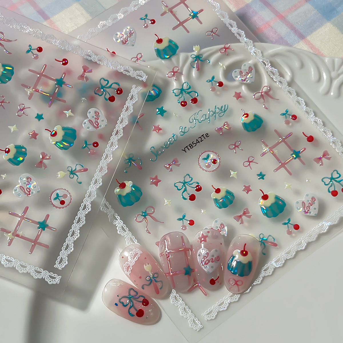 สติกเกอร์ติดเล็บลายเชอร์รี่สีแ - Nail Art Red Cherry บทวิจารณ์และราคา
