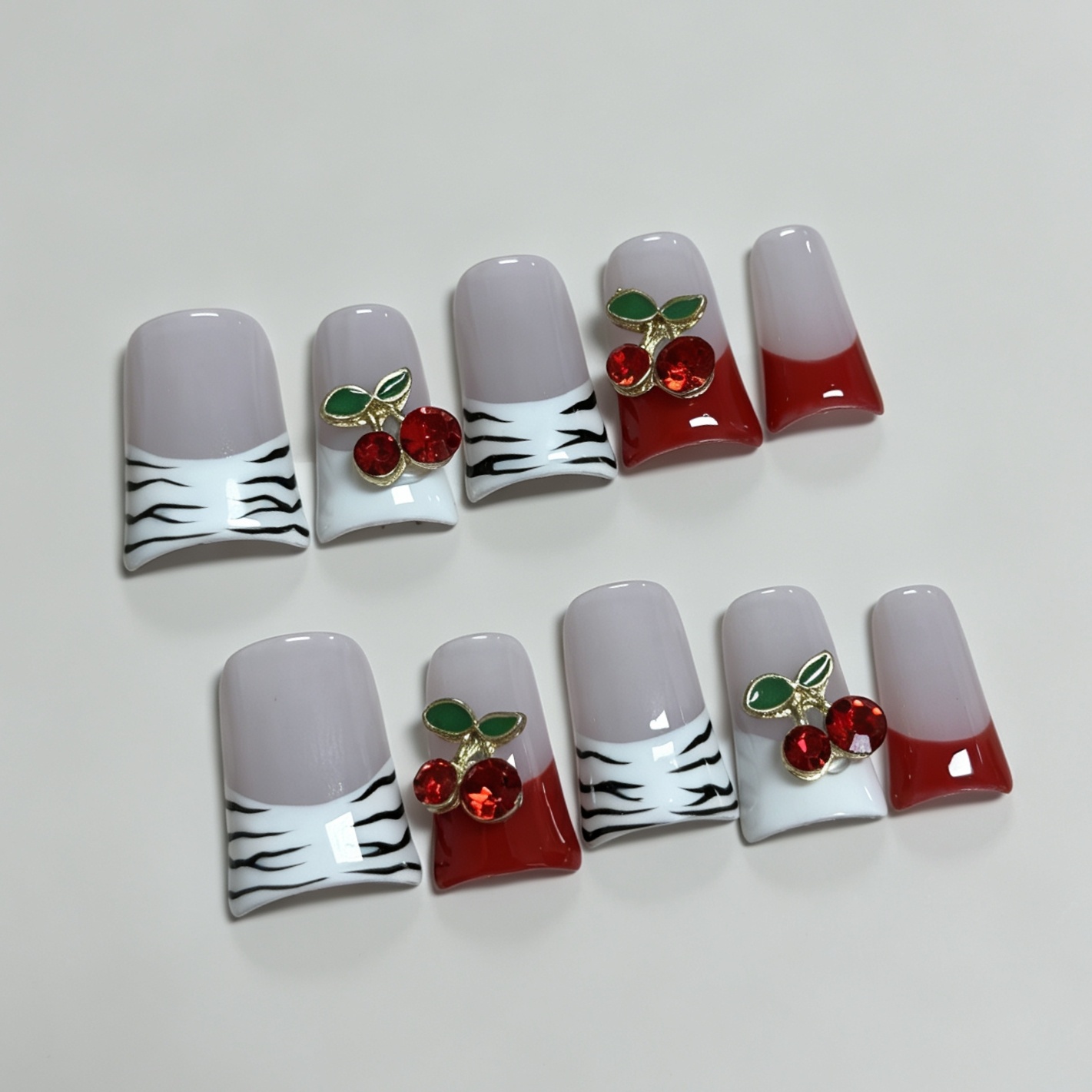 เล็บปลอมแบบกดติดขนาดกลาง 10 ชิ - Nail Art Red Cherry บทวิจารณ์และราคา